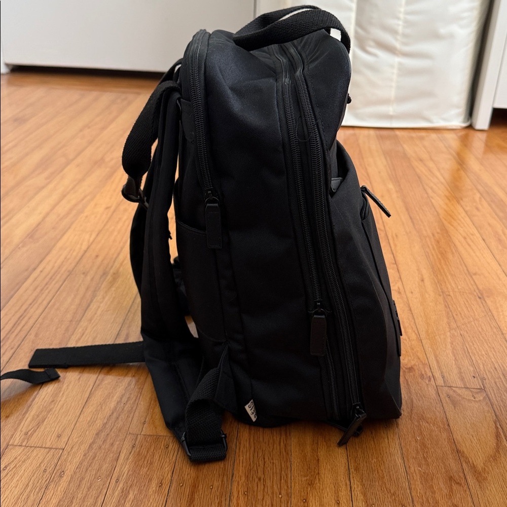 BEIS Expandable Backpack - Picture 2 of 3